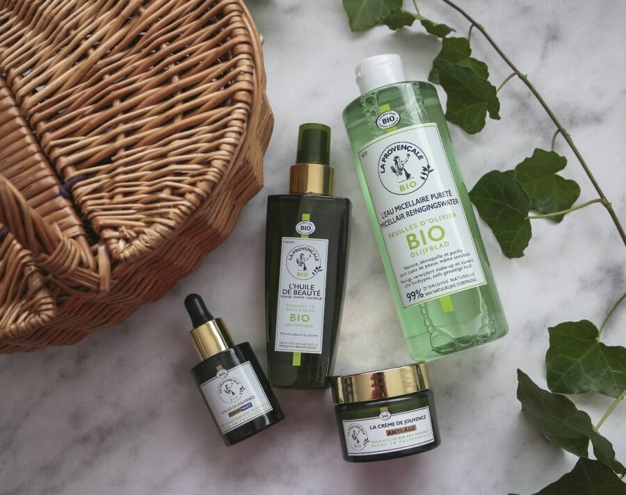 Entdecken Sie Ihre Natürliche Schönheit: Eine Reise mit Unseren Bio-Produkten